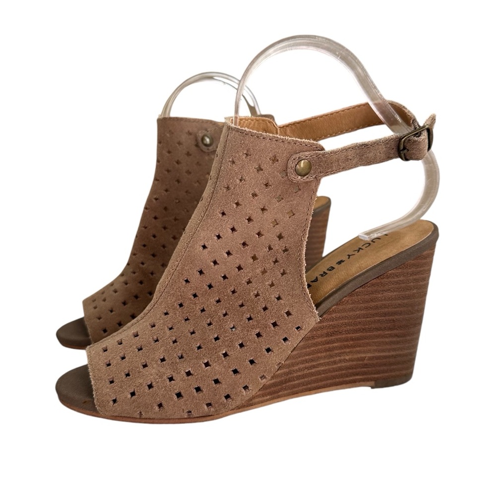 Lucky Brand Women's Rigina Wedge Perforated Leather Peep Toe Sandal Size 7